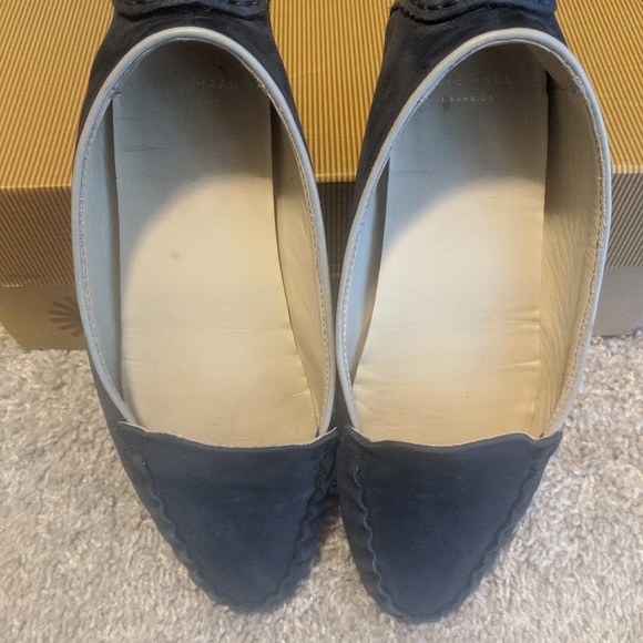 Cole Haan - Picture 3 of 3